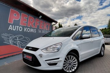 Lift LED Navi Klimatronik Podgrzewane fotele 7 osób